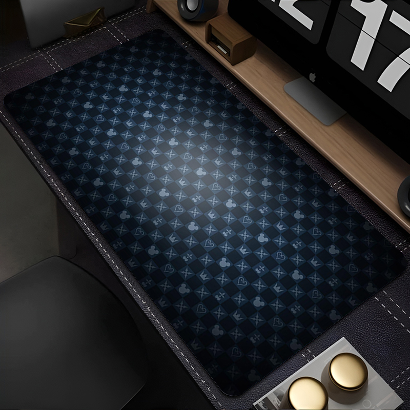 黒と白のアニメデスクトップマットオフィス PC ゲームアクセ - Laptop Accessories Bundle のレビューと価格